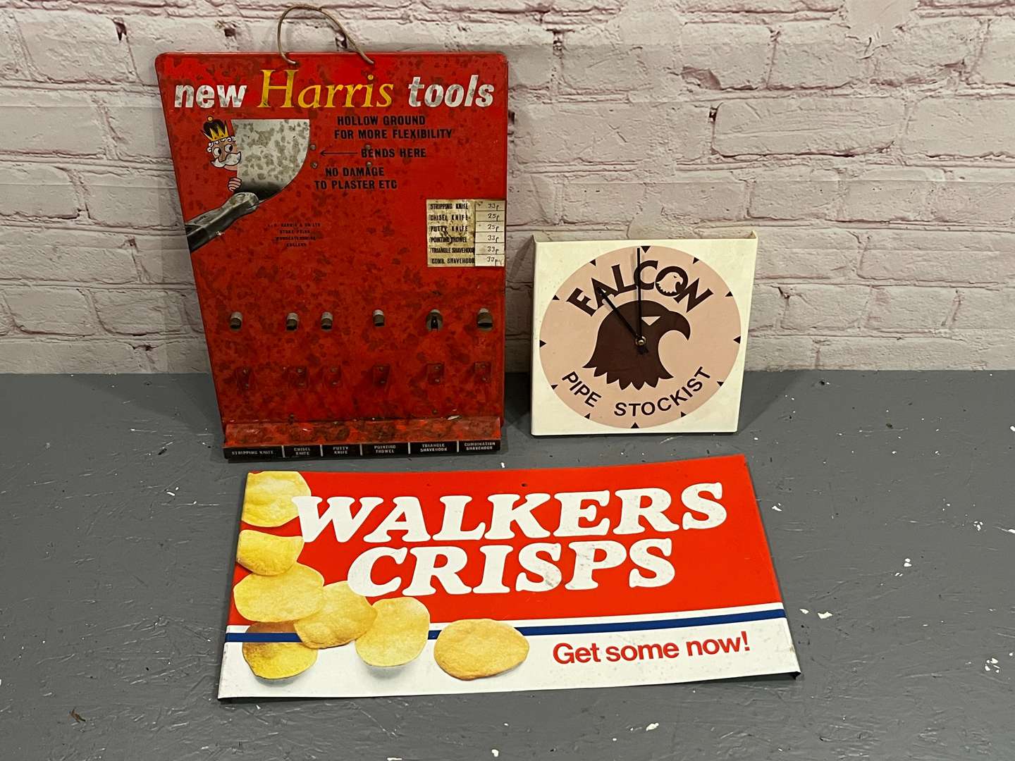 <p>Harris Tools, Walkers Crisps Metal Displays & Falcon Pipe Stockist Clock (3)</p>