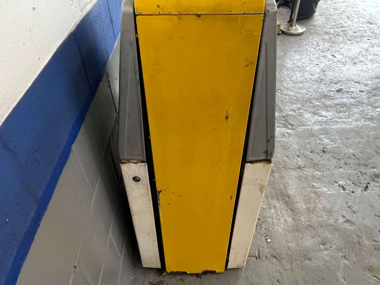 <p>Avery Hardoll 1960/70's Petrol Pump</p>