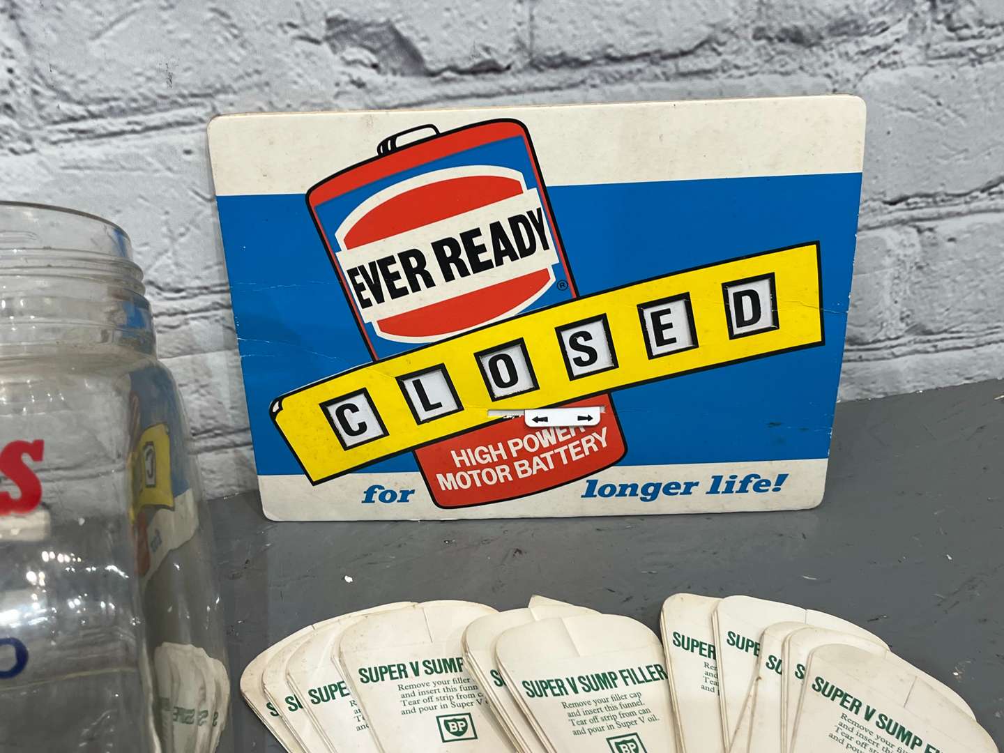 <p>Mixed Lot of Shop Advertising Items</p>