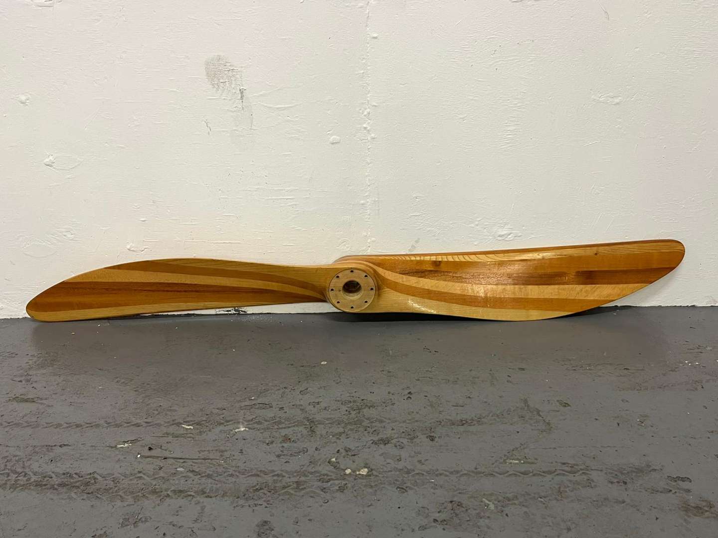<p>Wooden Aeroplane Propeller&nbsp;</p>