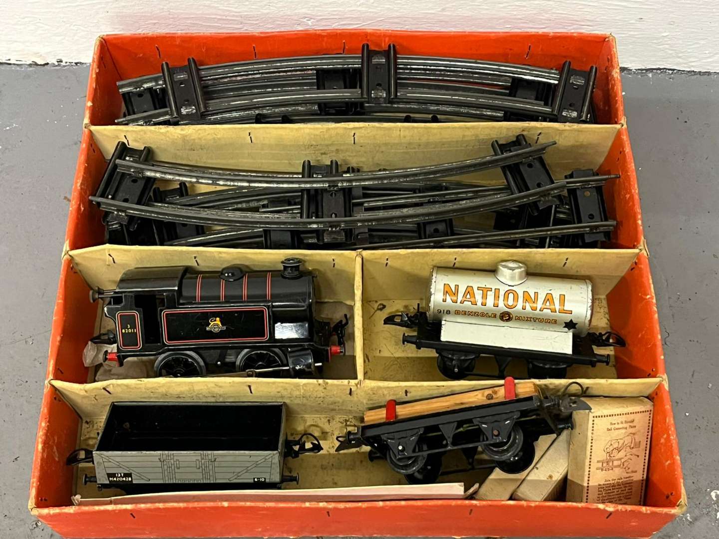 <p>Boxed Hornby Train Set “Tank Goods" Set No 49</p>