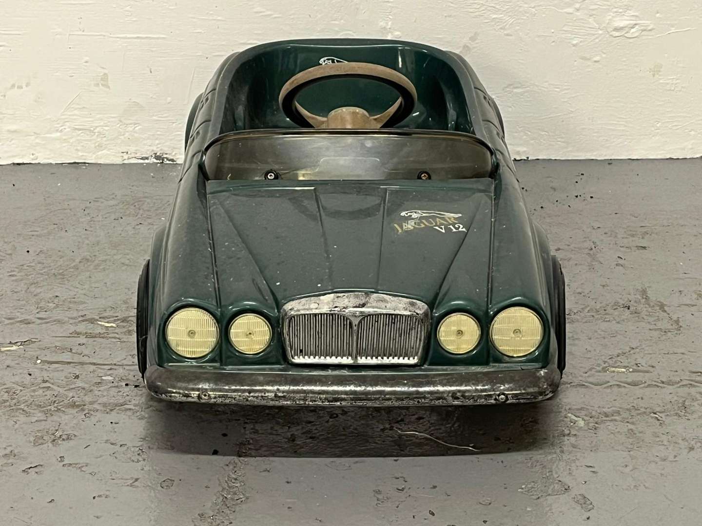 <p>Jaguar Plastic Childs Pedal Car</p>