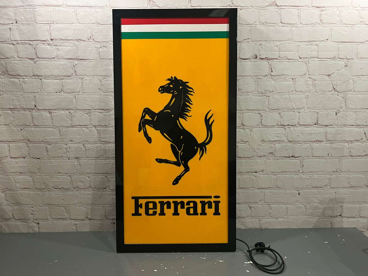 <p>Ferrari Illuminated Modern Sign</p>