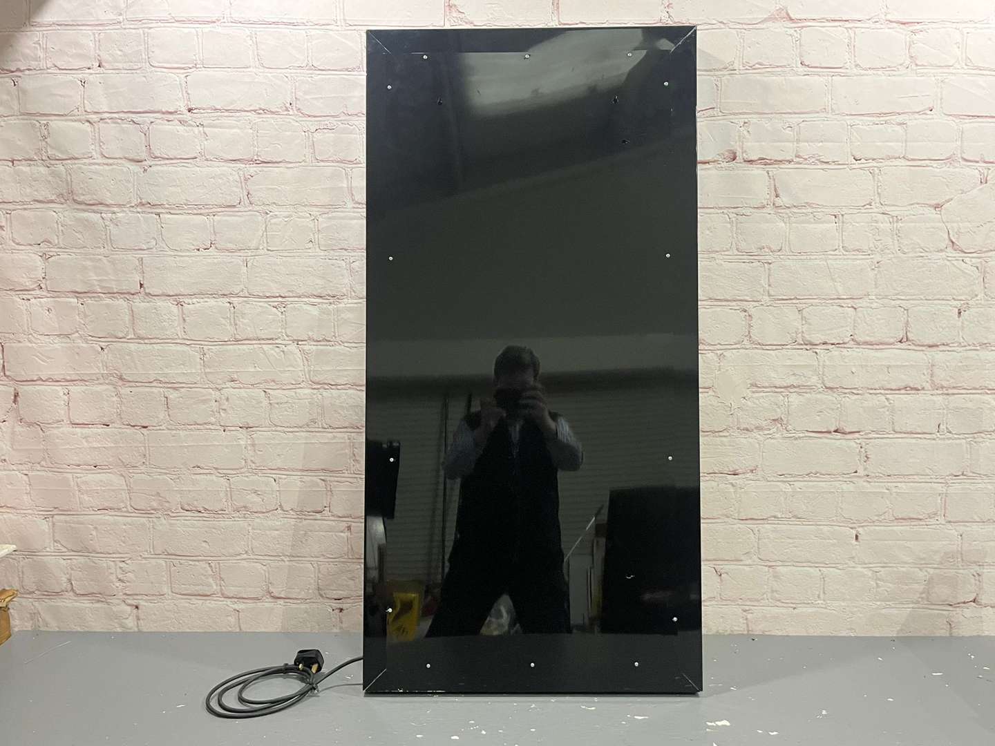 <p>Ferrari Illuminated Modern Sign</p>