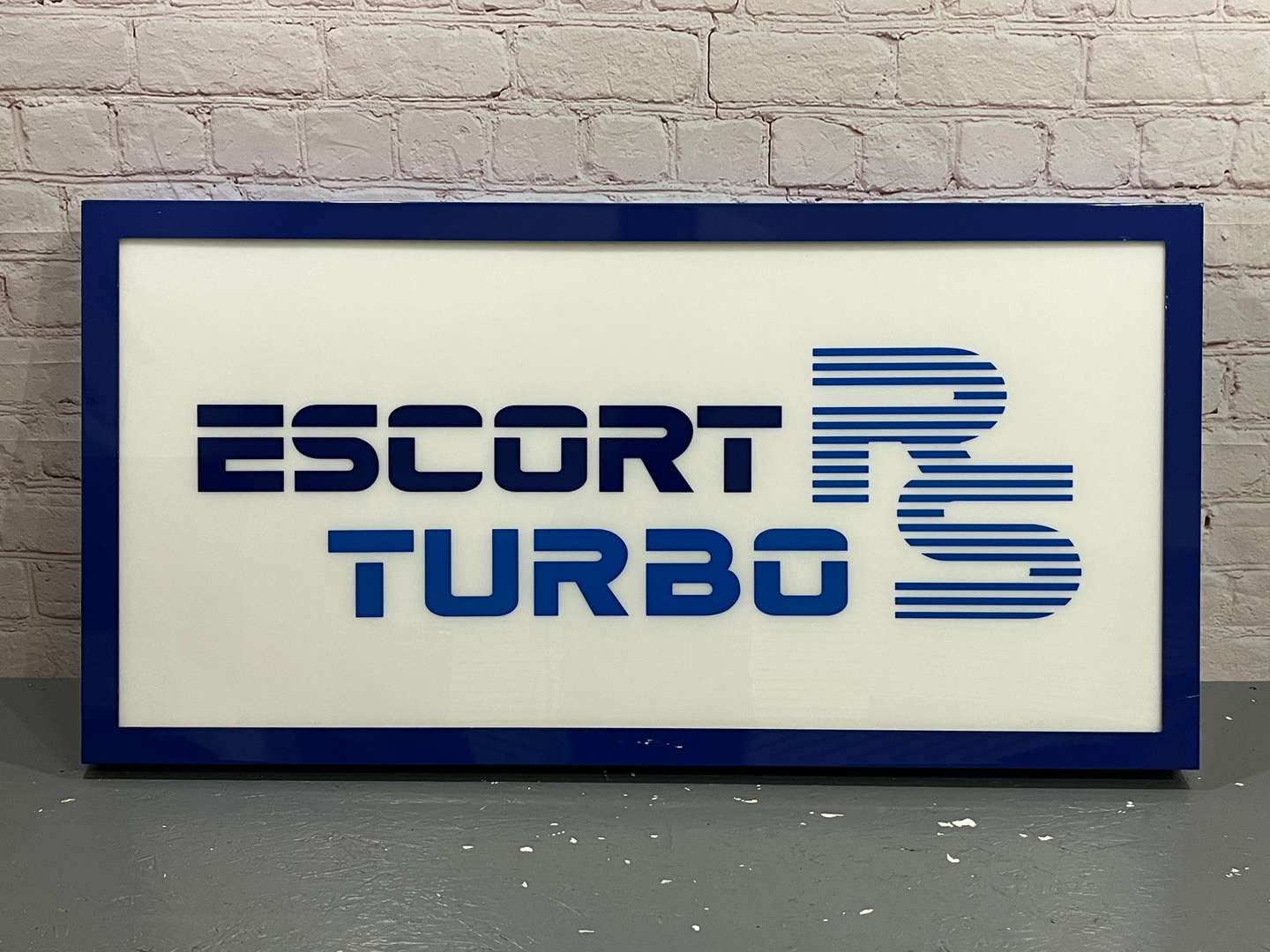 <p>Escort RS Turbo Illuminated Modern Sign</p>