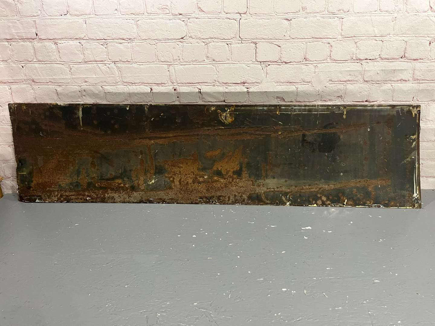 <p>Wills's Capstan Cigarettes Enamel Sign</p>