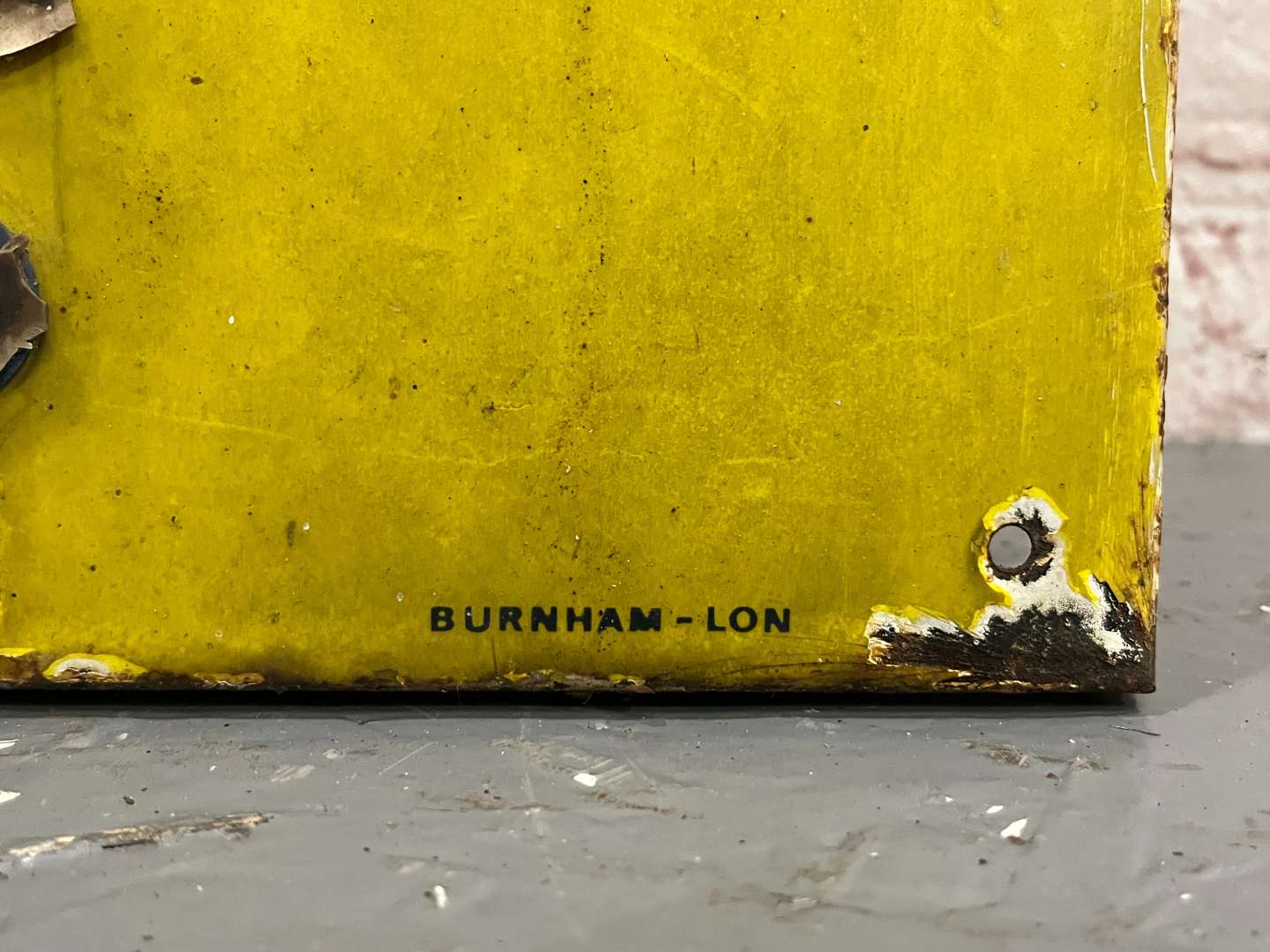 <p>Duckhams Q20-50 Enamel Thermometer Sign a/f</p>