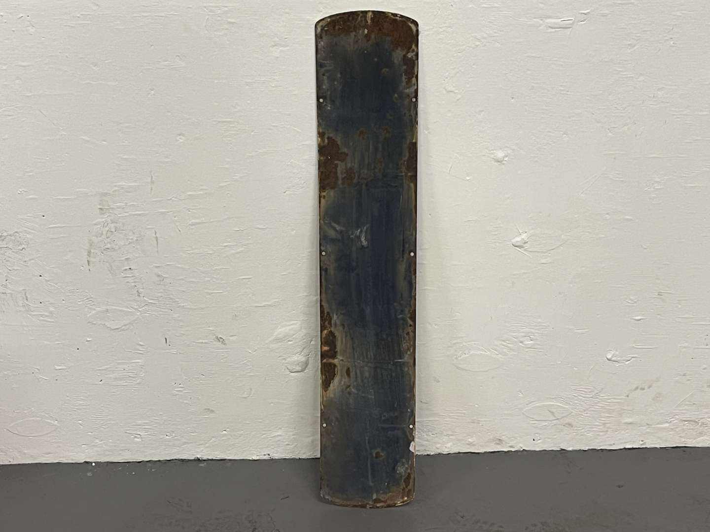 <p>Pluvex Cylinder Enamel Sign&nbsp;</p>