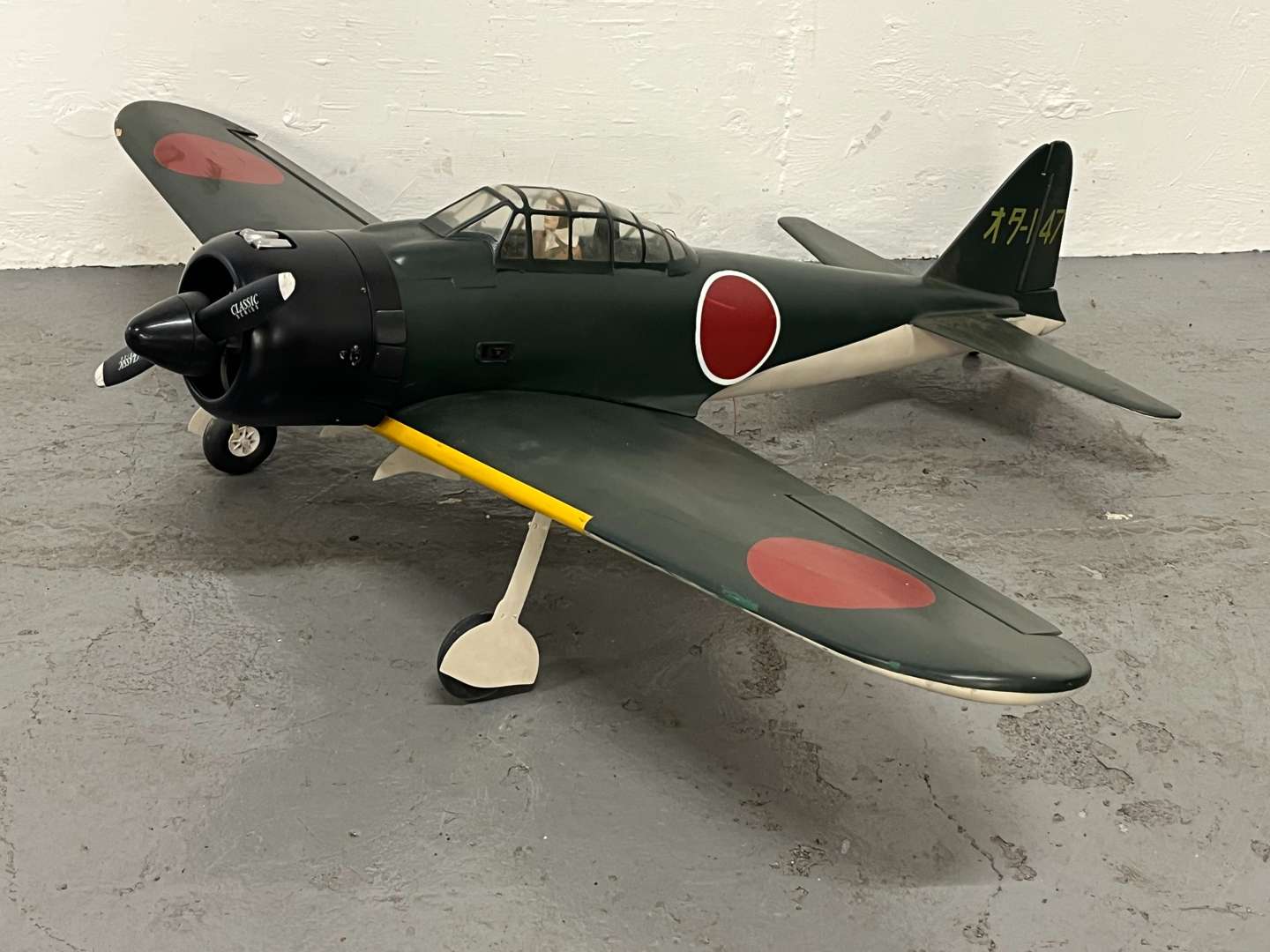 <p>Mitsubishi A6M Zero Remote Controlled Plane</p>