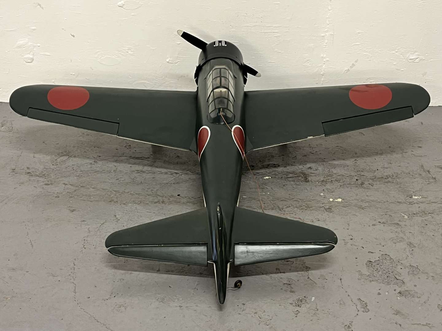 <p>Mitsubishi A6M Zero Remote Controlled Plane</p>