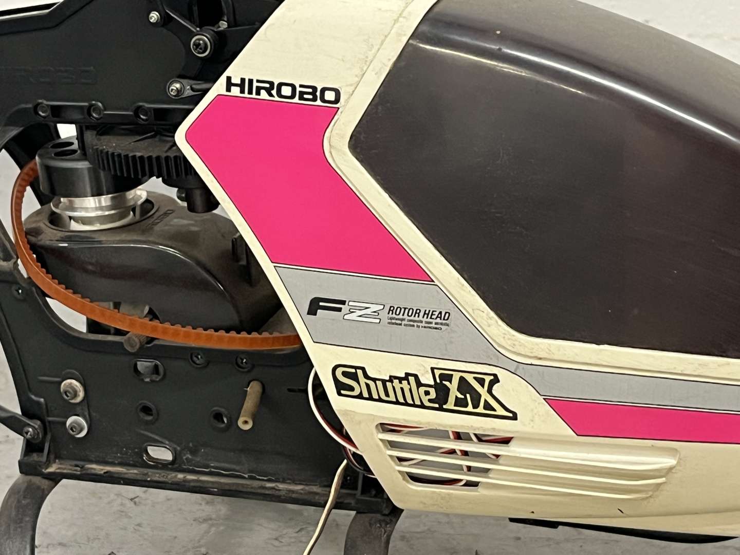 <p>Hirobo F2 Rotor Head Remote Controlled Helicopter&nbsp;</p>