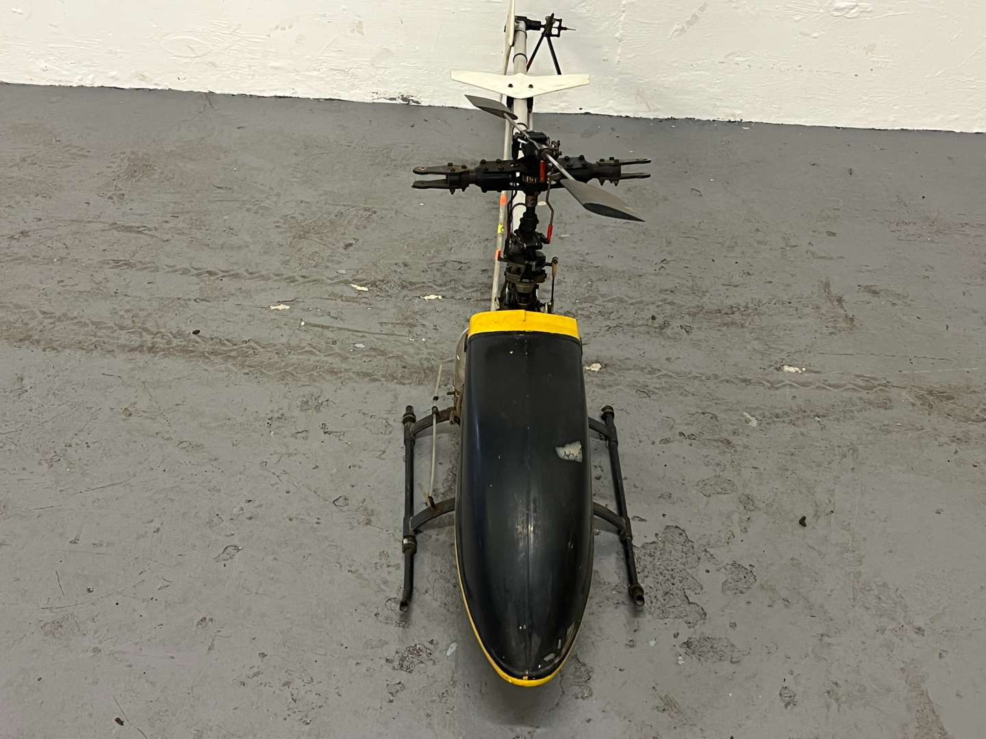 <p>Large Remote Controlled Helicopter (No Blades)</p>