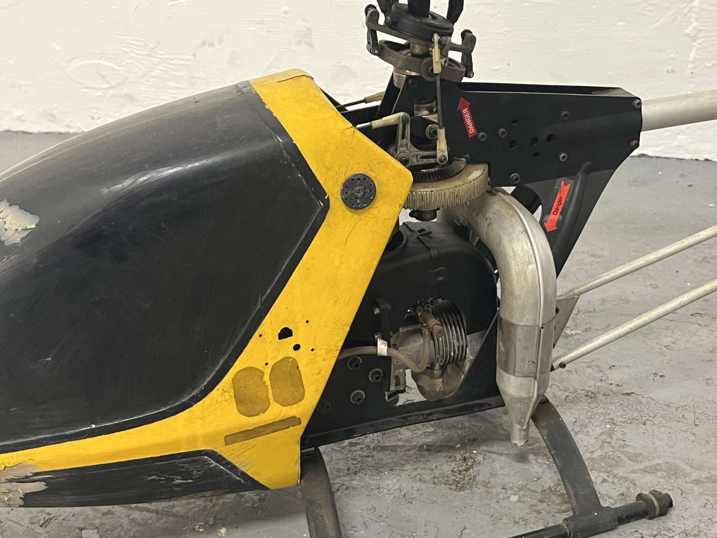 <p>Large Remote Controlled Helicopter (No Blades)</p>