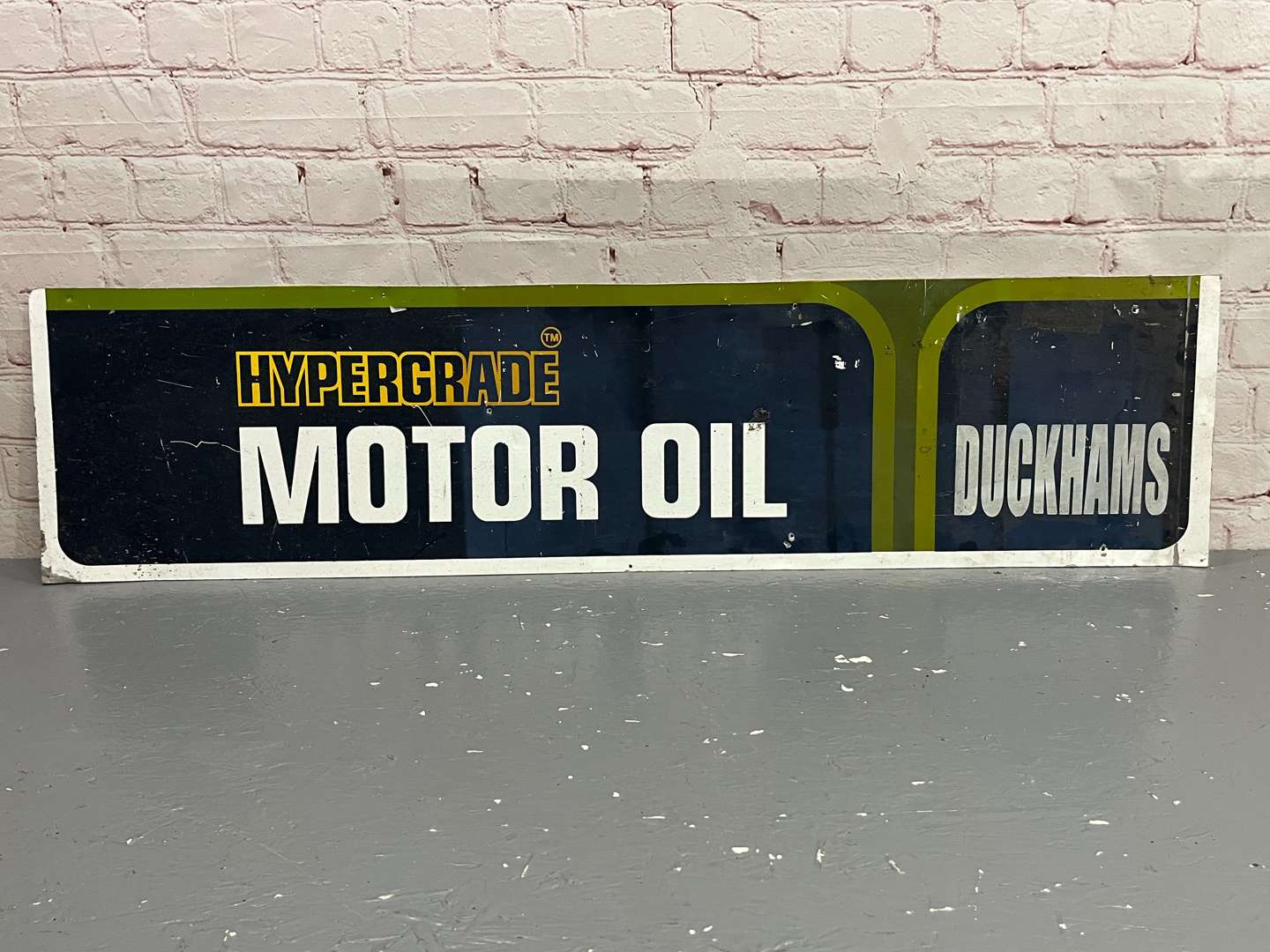 <p>Duckhams Motor Oil Aluminium Part Sign</p>