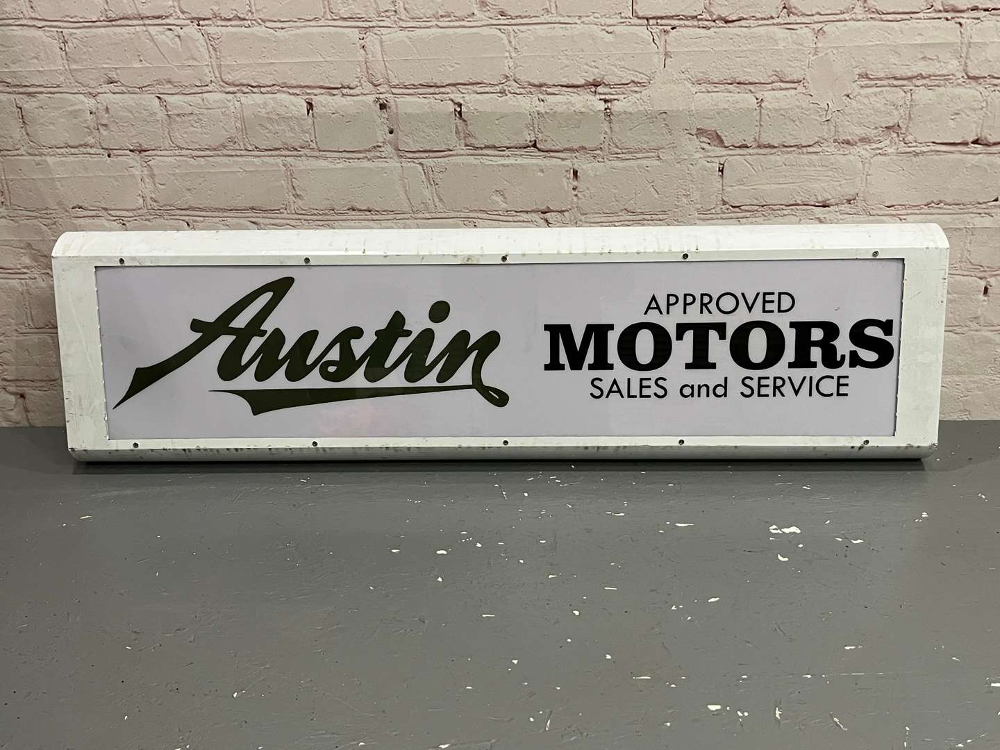 <p>Austin Motor Sales & Service Illuminated Sign</p>