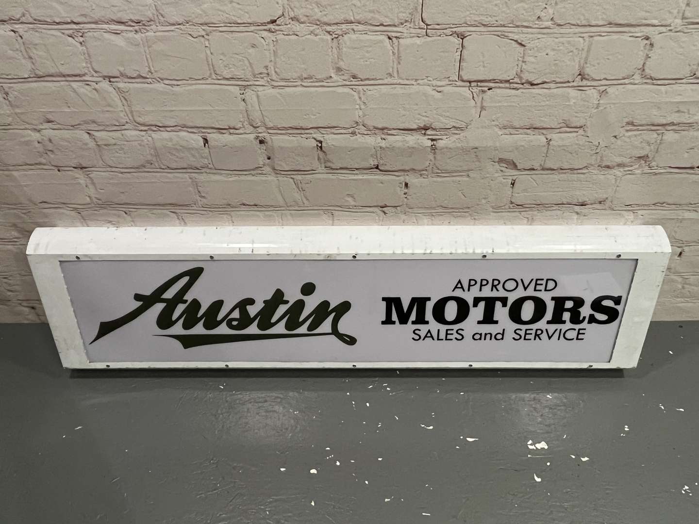 <p>Austin Motor Sales & Service Illuminated Sign</p>