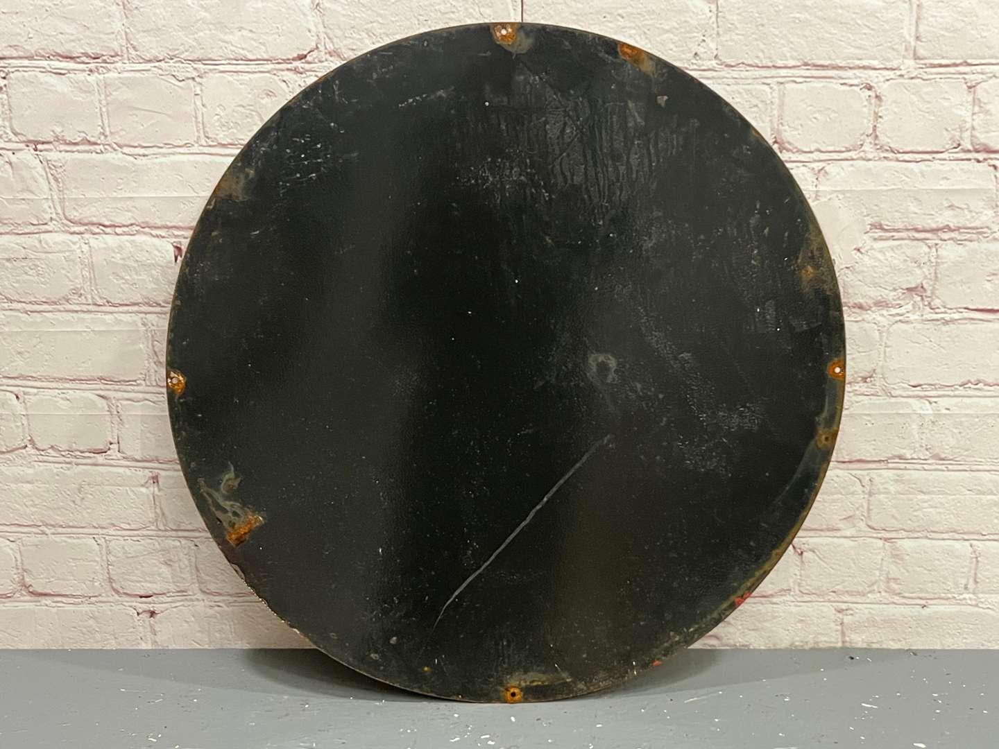 <p>Shell Motor Oils Circular Enamel Sign</p>