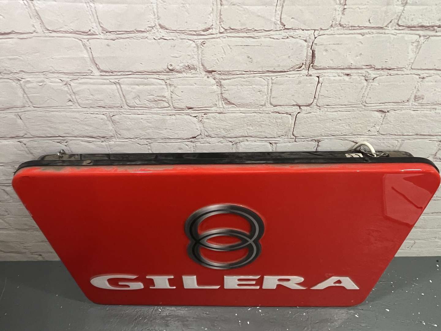 <p>Gilera Showroom Illuminated Sign</p>