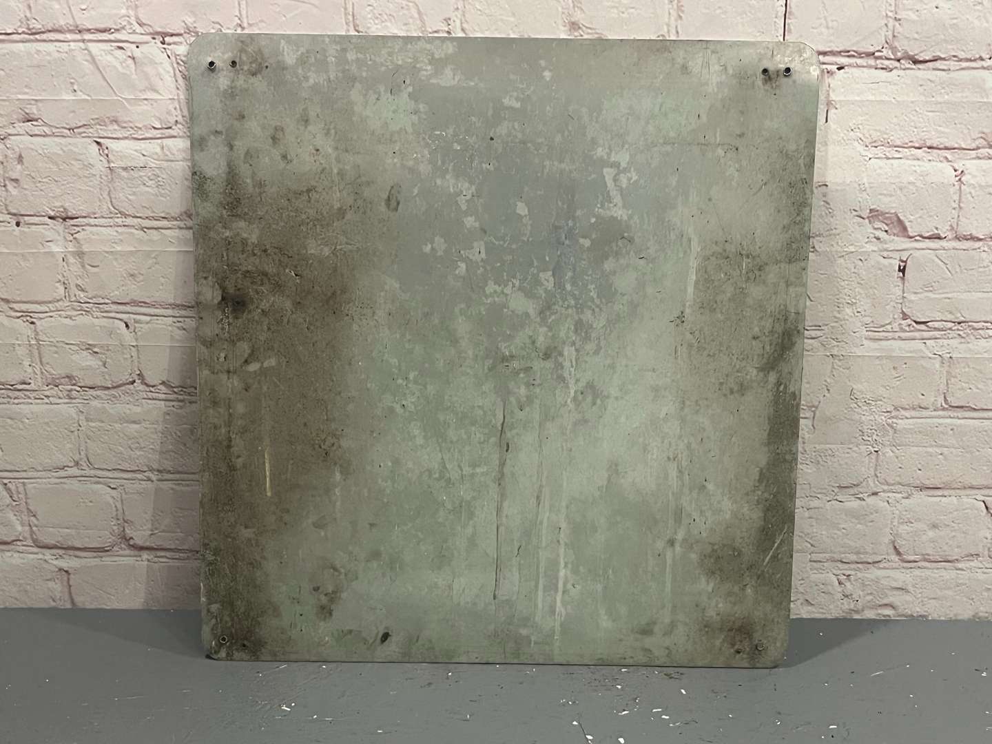 <p>Vehicle Testing Station Aluminium Sign</p>