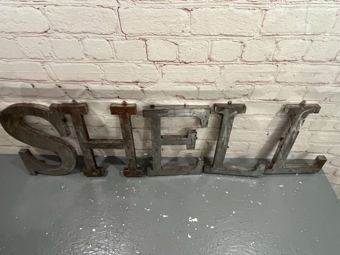 <p>Shell Steel Individual Letters</p>