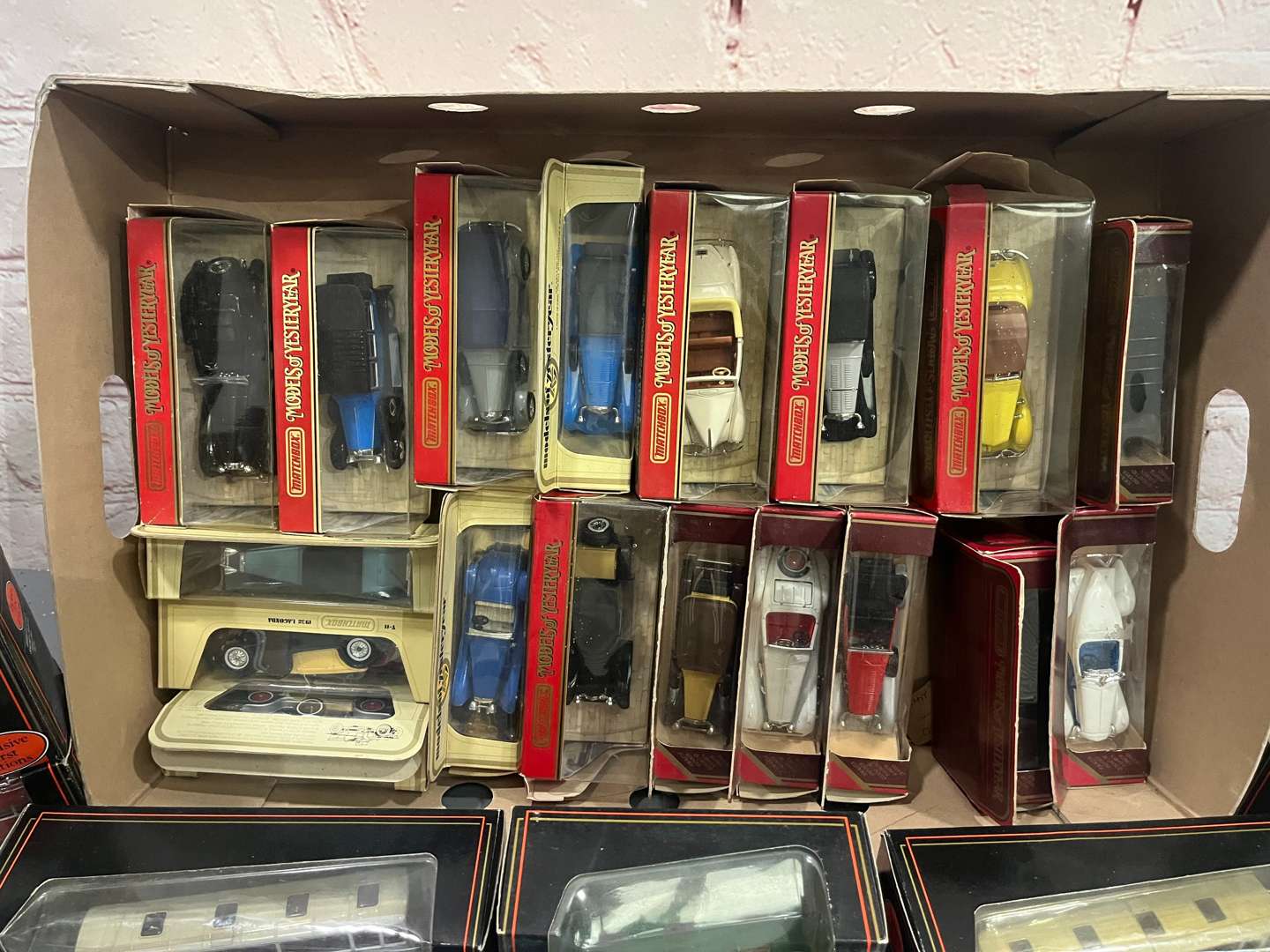 <p>Quantity of Boxed Model Cars and Buses</p>