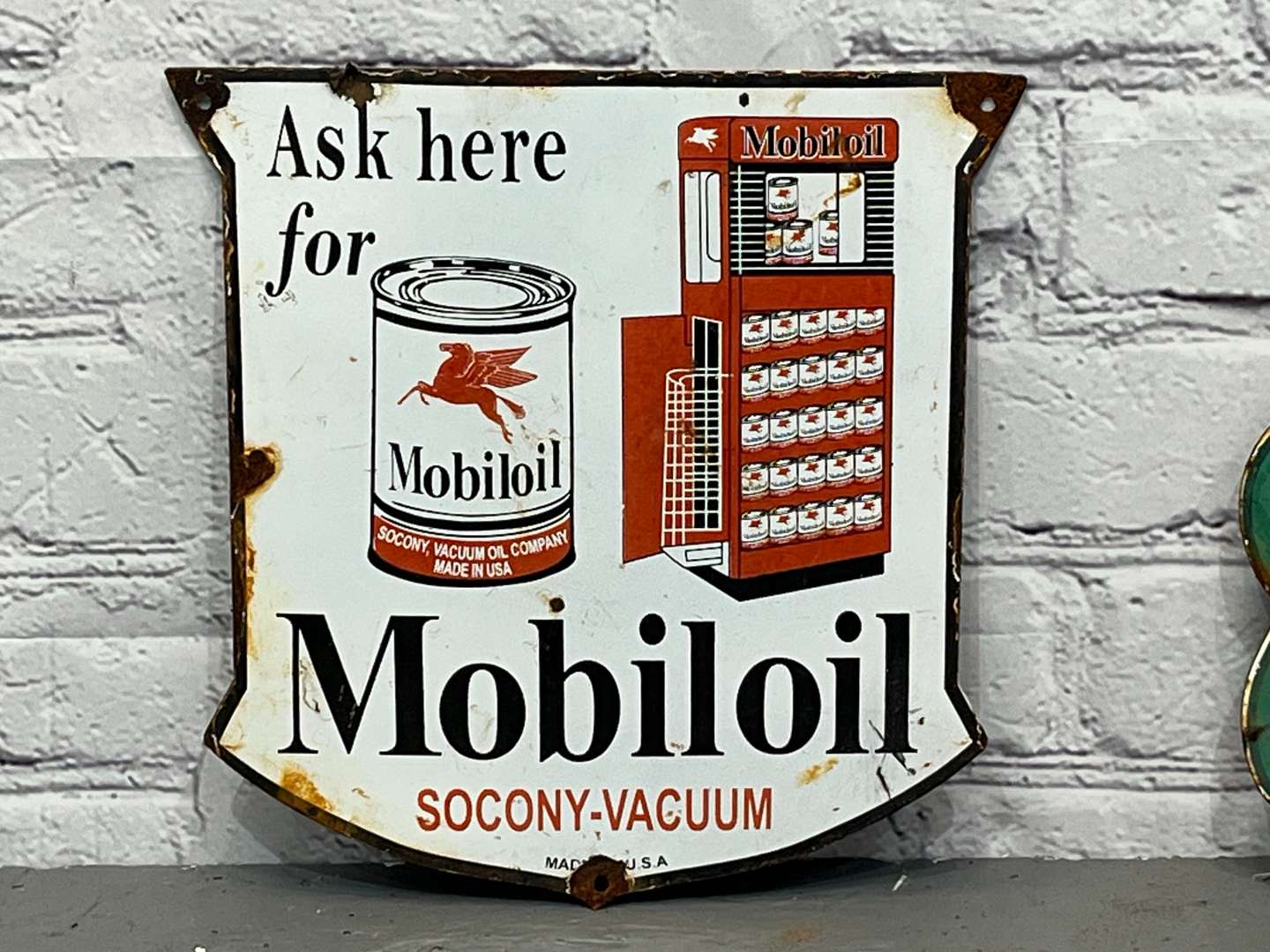 <p>Ask Here For Mobiloil Shield Enamel Sign</p>