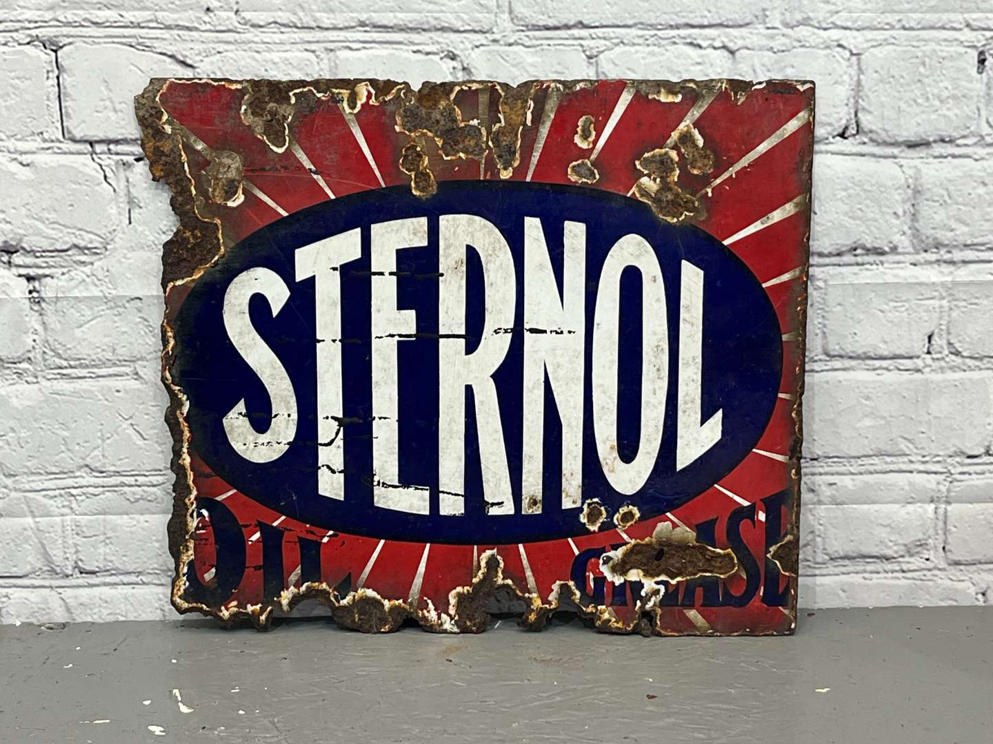 <p>Sternol Oil & Grease Enamel Sign&nbsp;</p>