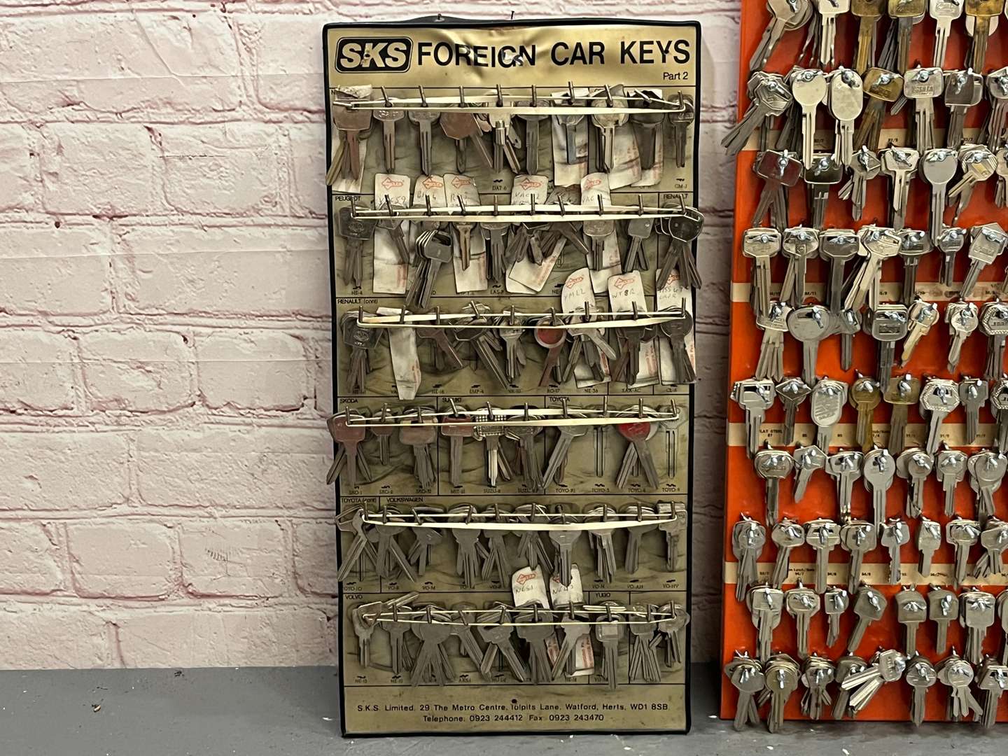 <p>Rekord Plus Key Cutting Machine & Two Key Boards With Blank Keys</p>