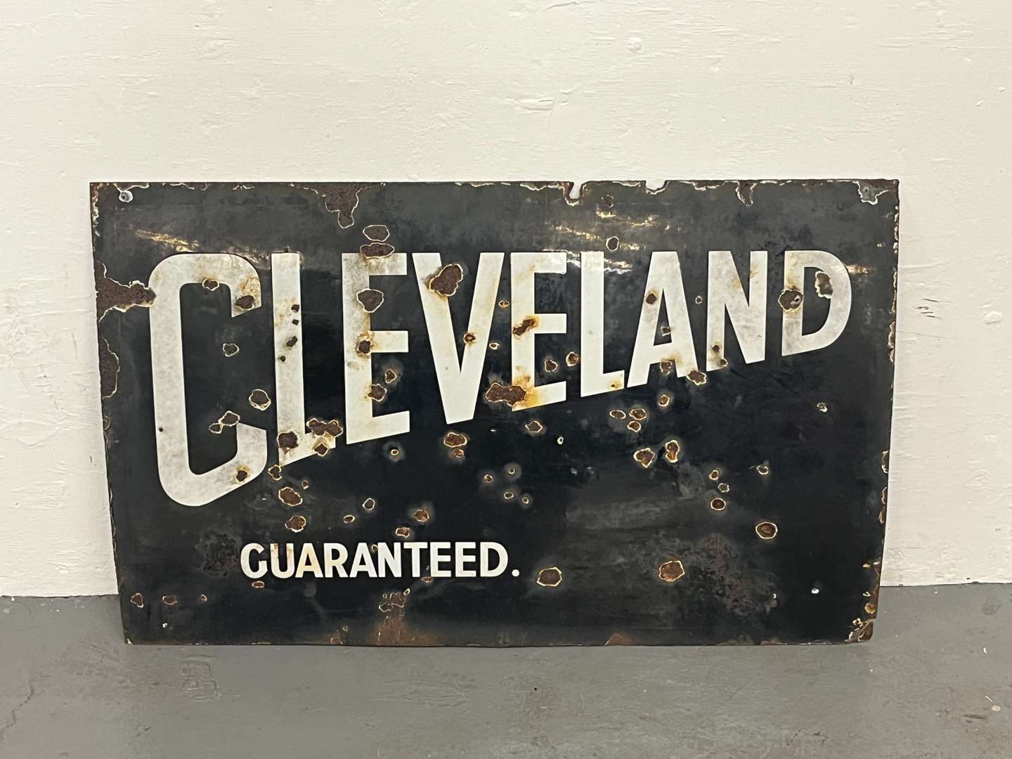 <p>Cleveland Guaranteed Enamel Sign&nbsp;</p>