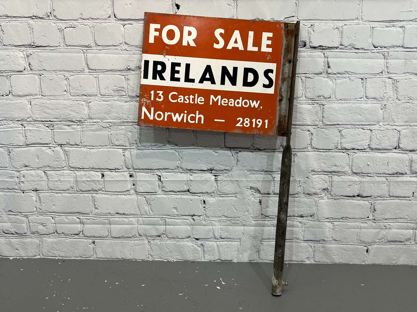 <p>Irelands of 13 Castle Meadow Norwich For Sale Enamel Sign&nbsp;</p>