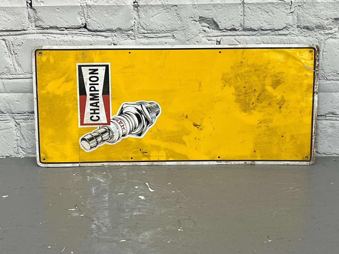 <p>Champion Spark Plug Aluminium Sign</p>