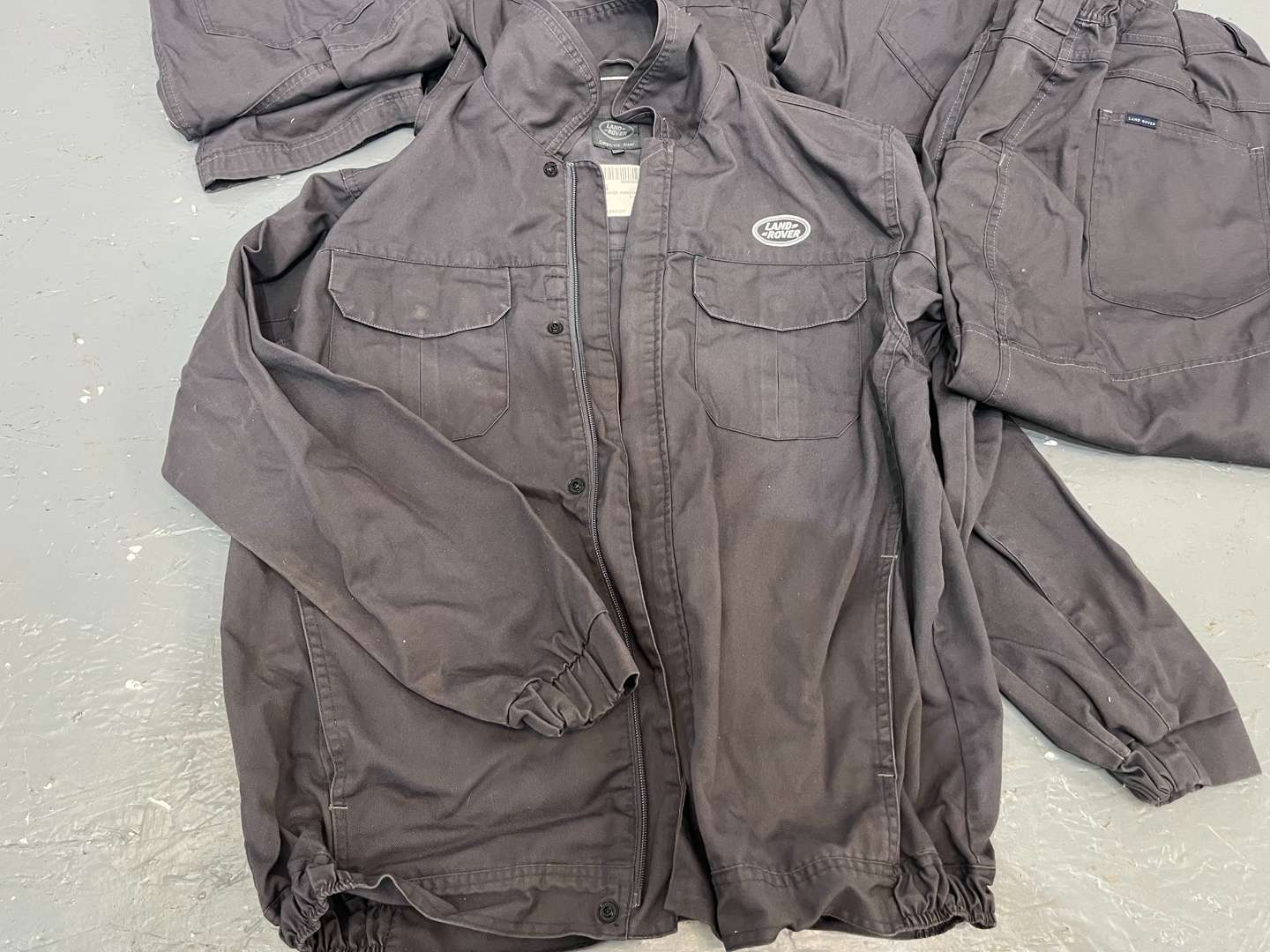 <p>Land Rover Overalls</p>