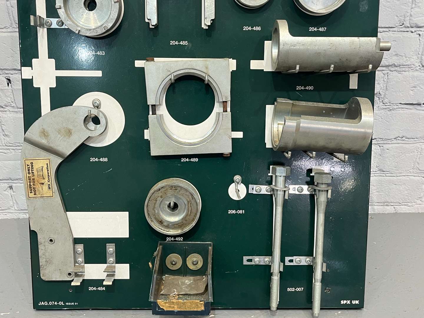 <p>Jaguar XJ Tool Board and Tools</p>