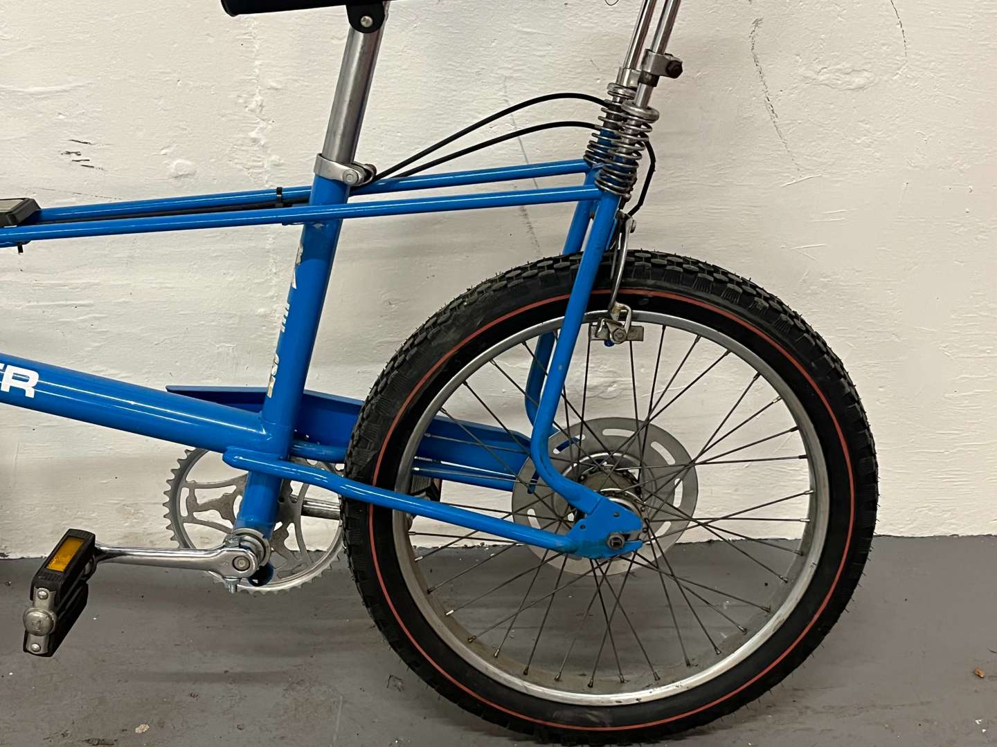 <p>MKII Raleigh Chopper Bicycle (With Parts For Restoration)&nbsp;</p>