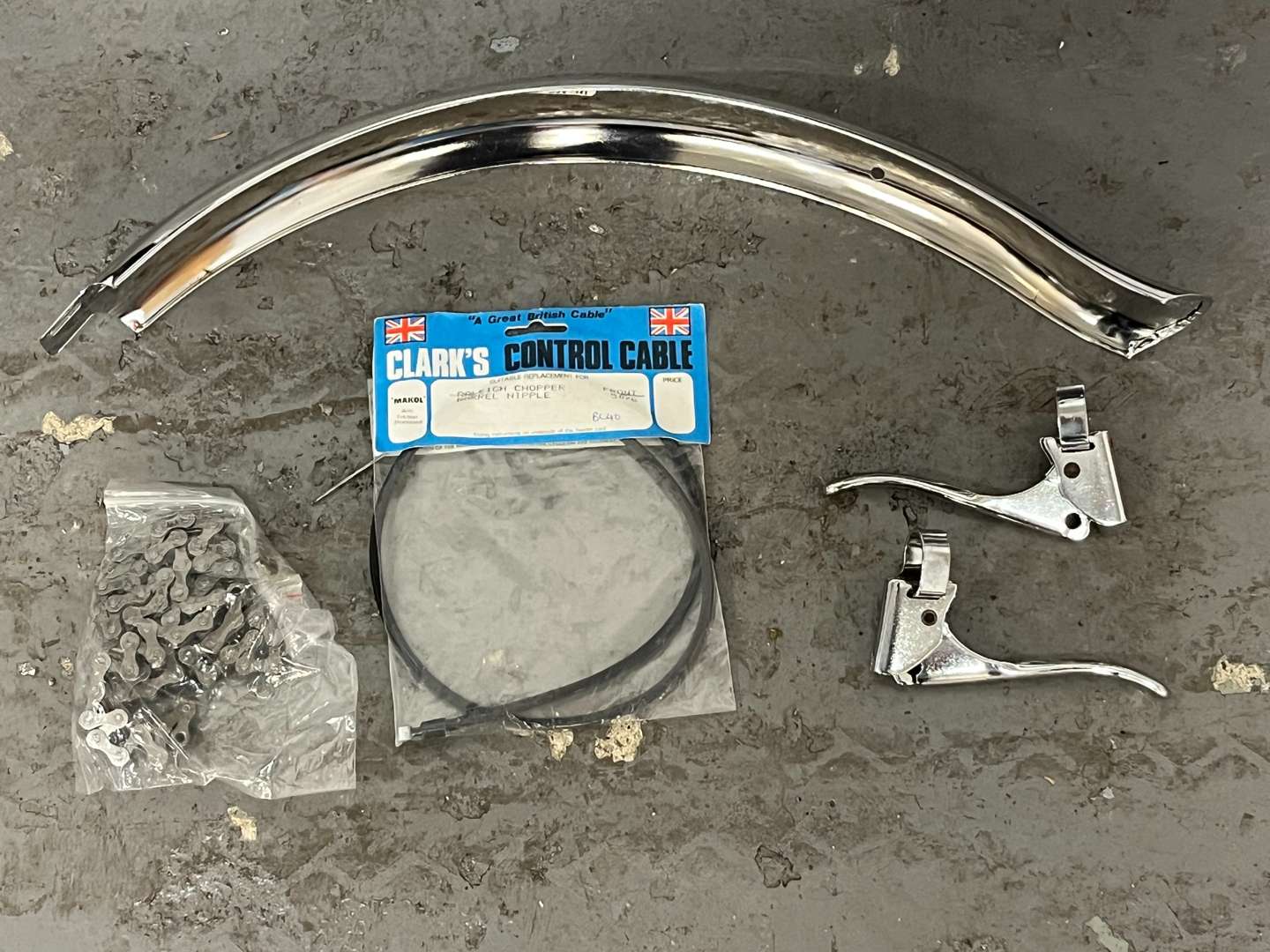 <p>MKII Raleigh Chopper Bicycle (With Parts For Restoration)&nbsp;</p>