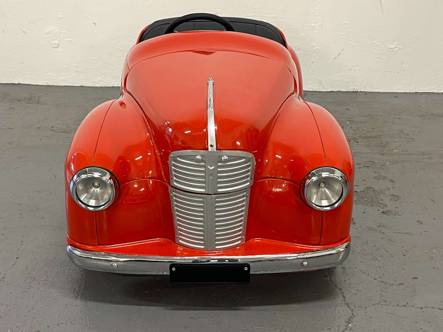 <p>Austin J40 Childs Pedal Car</p>
