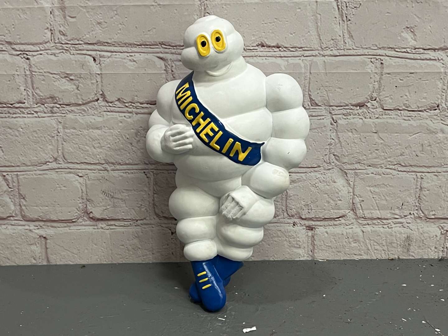 <p>Bibendum Type Figure</p>