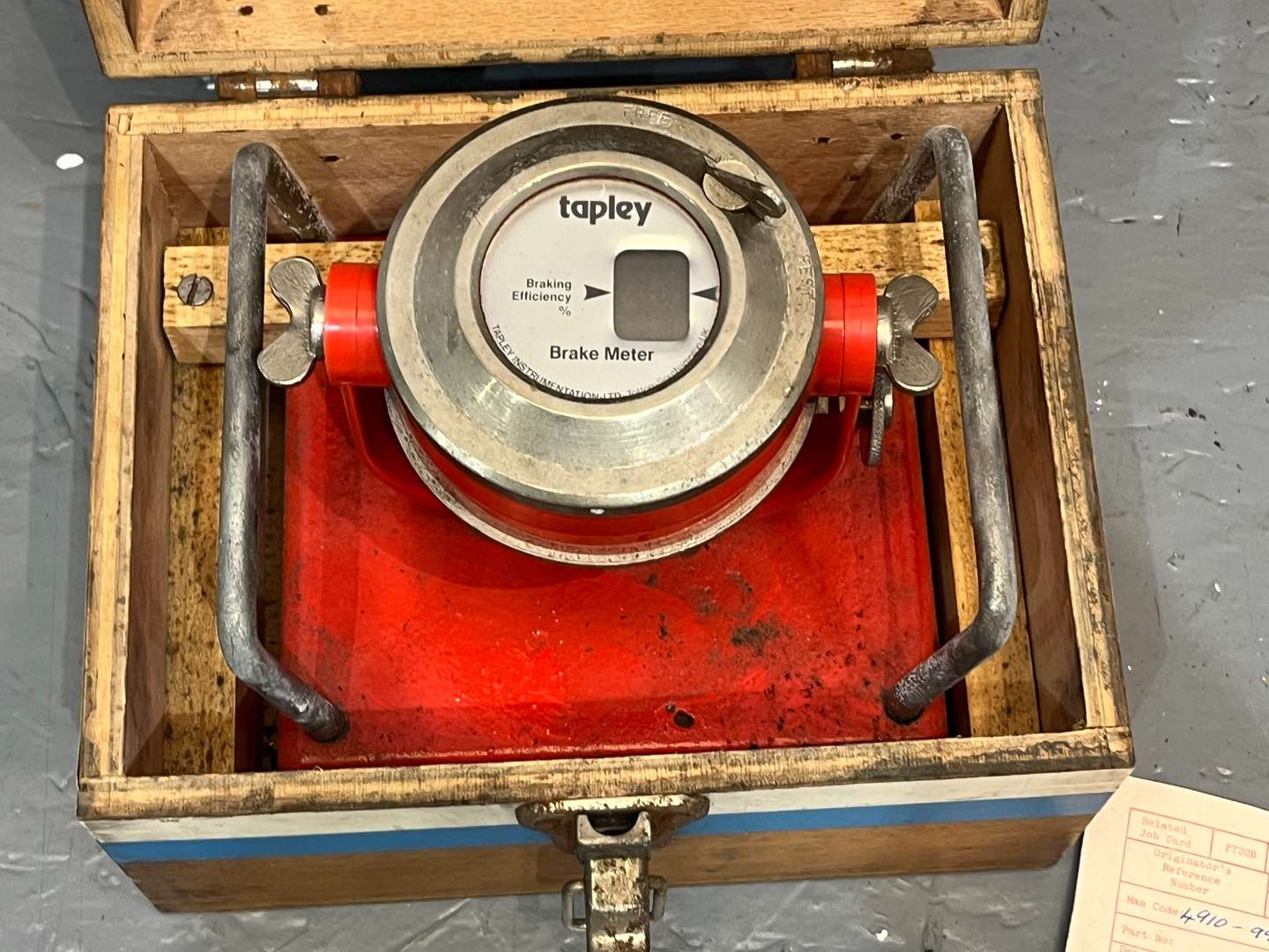 <p>Tapley Brake Meter Boxed</p>