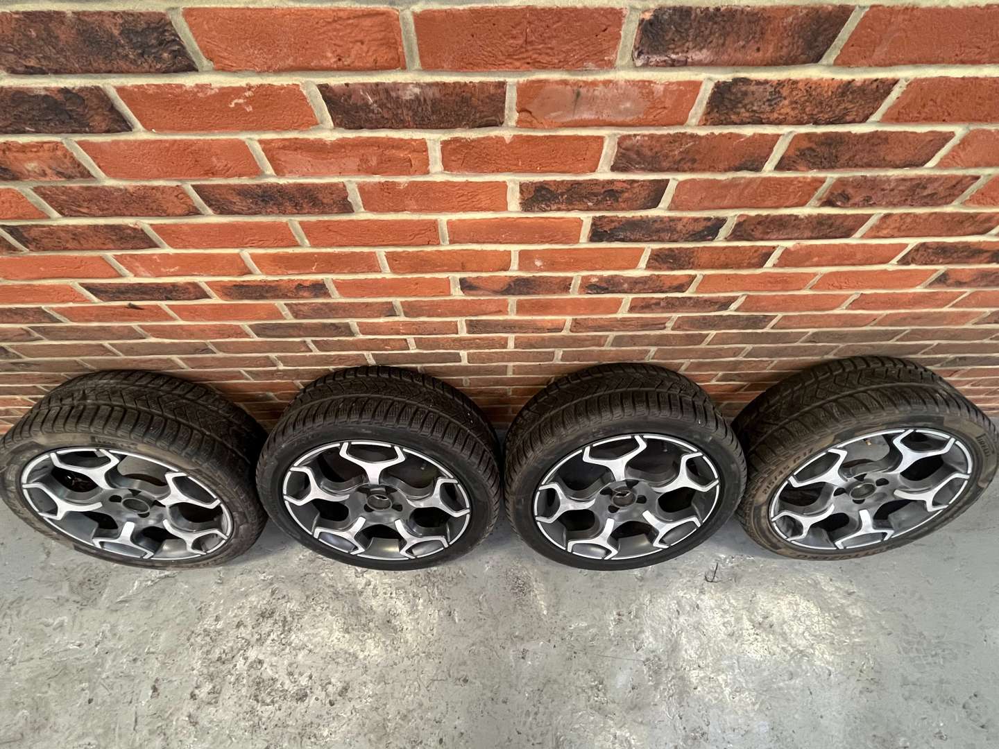 <p>Set of Four Fiat Abarth Alloy Wheels</p>