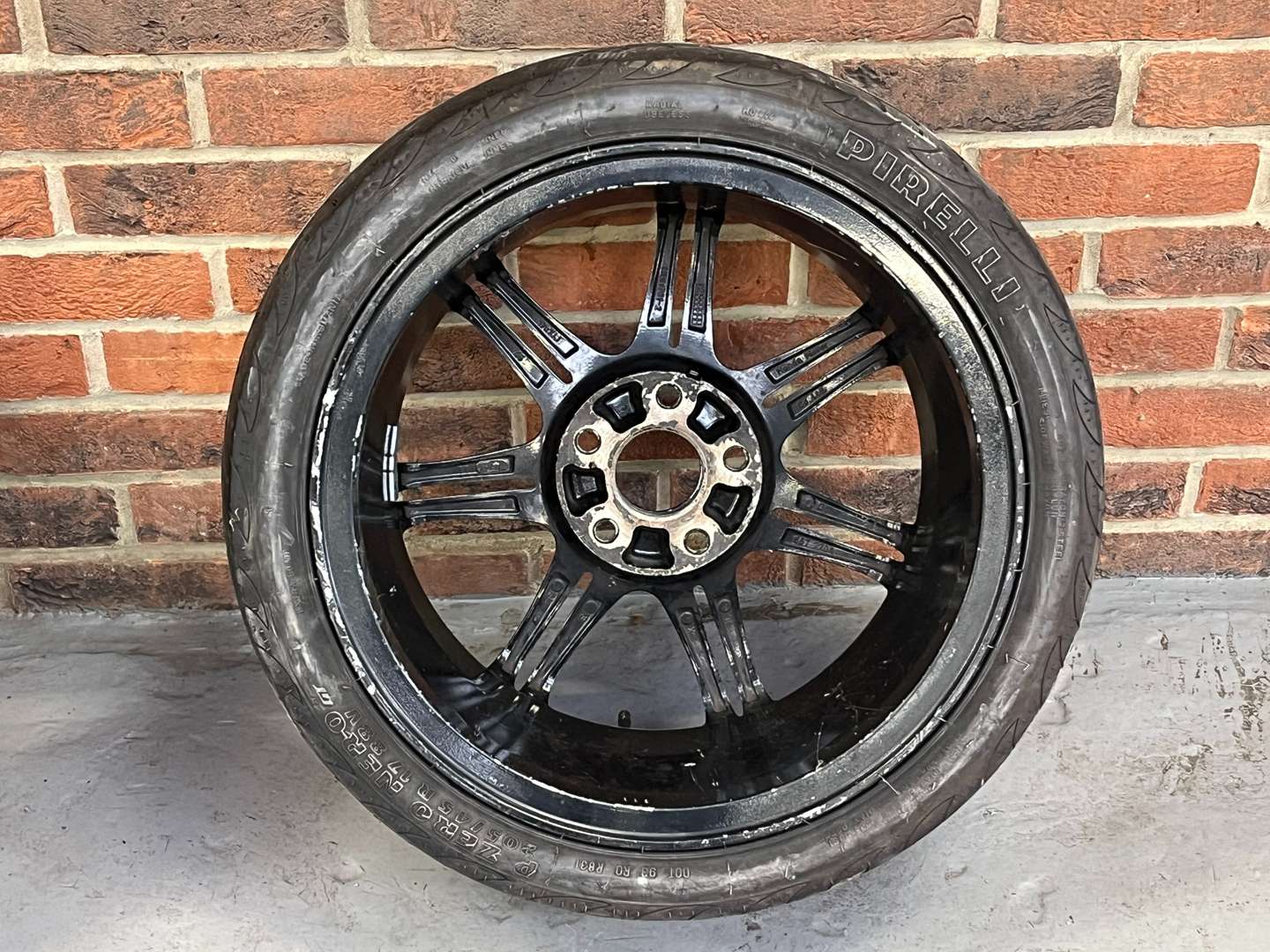 <p>Set of Four Honda Civic Type R Alloy Wheels</p>