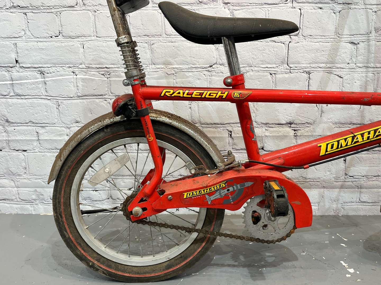 <p>Raleigh Tomahawk Childs Bicycle</p>