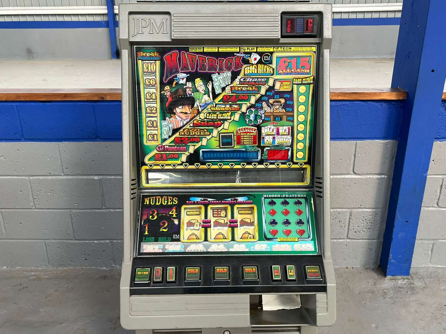 <p>JPM Maverick Fruit Machine (With Keys)</p>