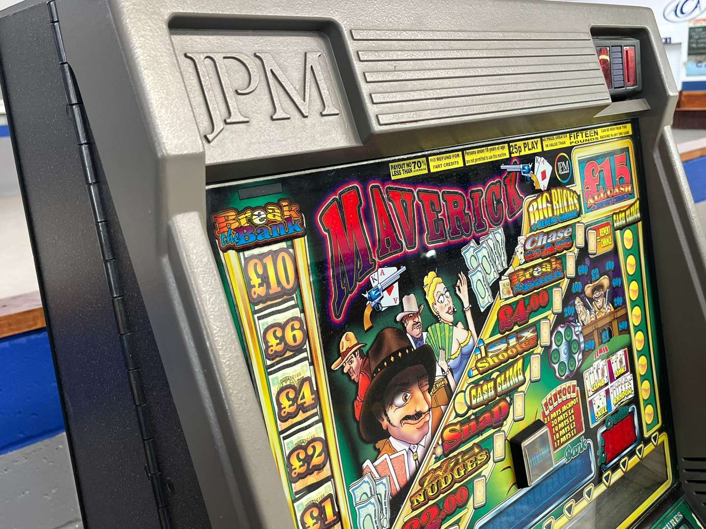 <p>JPM Maverick Fruit Machine (With Keys)</p>