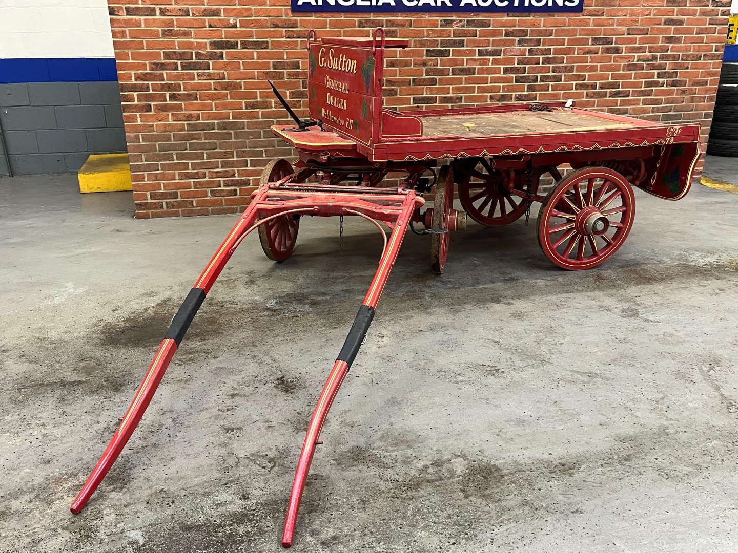 <p>Twin Axle Wooden Trade Horse Driven Cart</p>