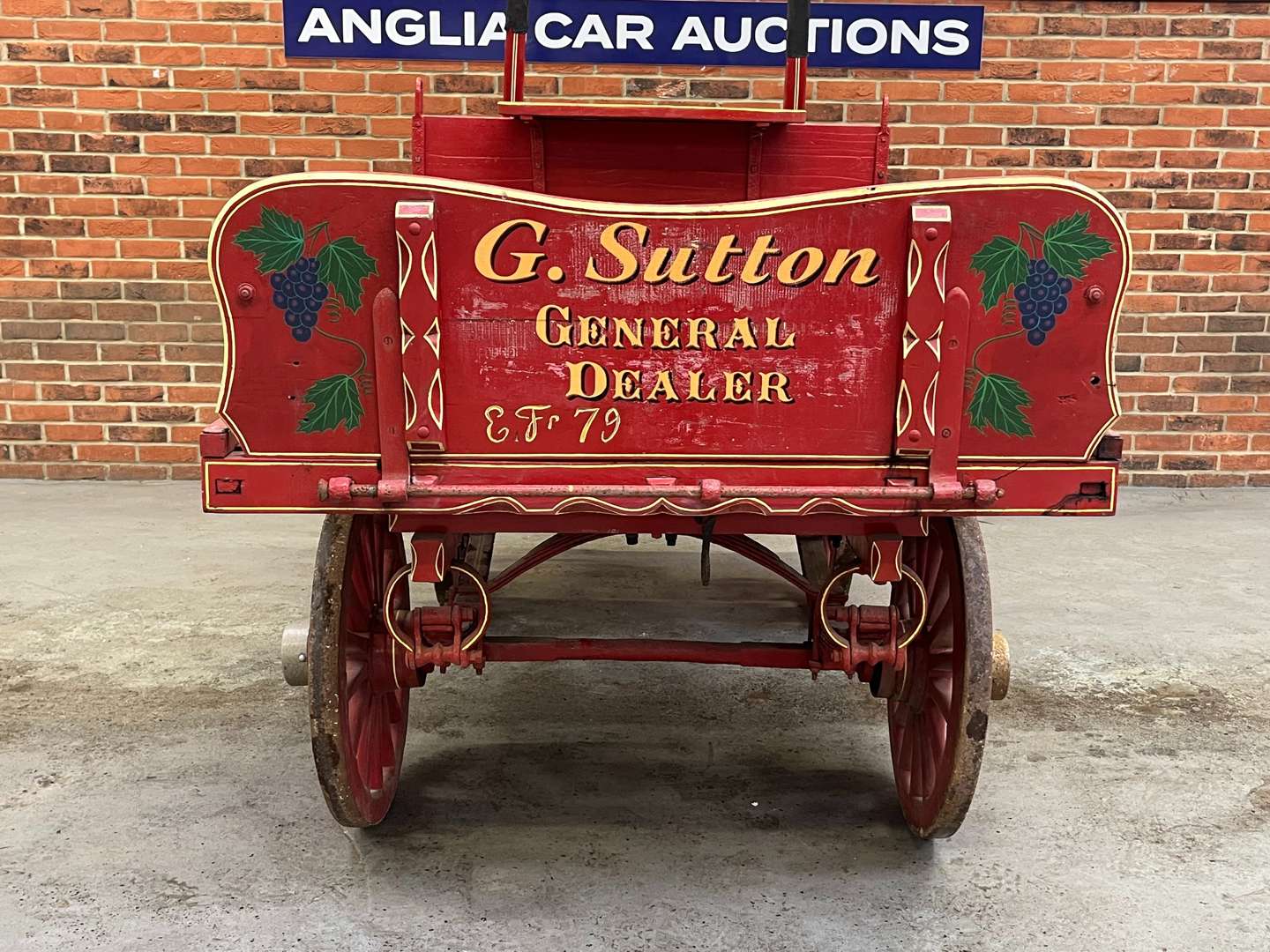 <p>Twin Axle Wooden Trade Horse Driven Cart</p>