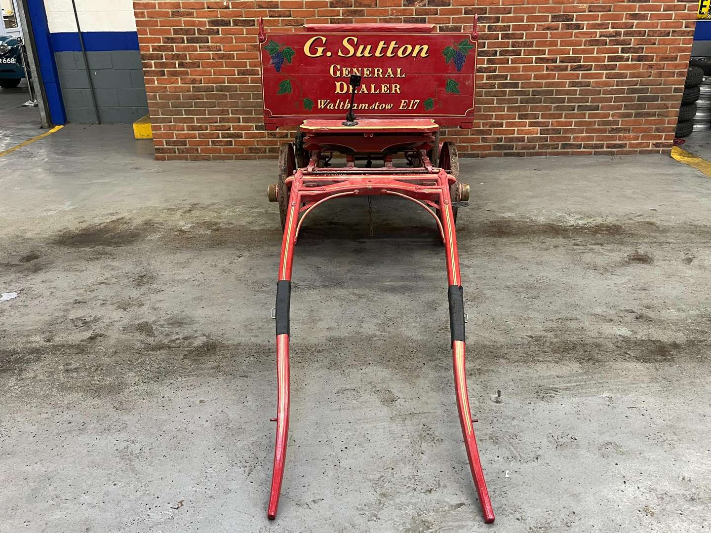 <p>Twin Axle Wooden Trade Horse Driven Cart</p>