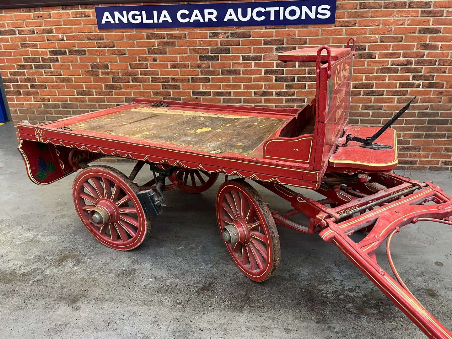 <p>Twin Axle Wooden Trade Horse Driven Cart</p>