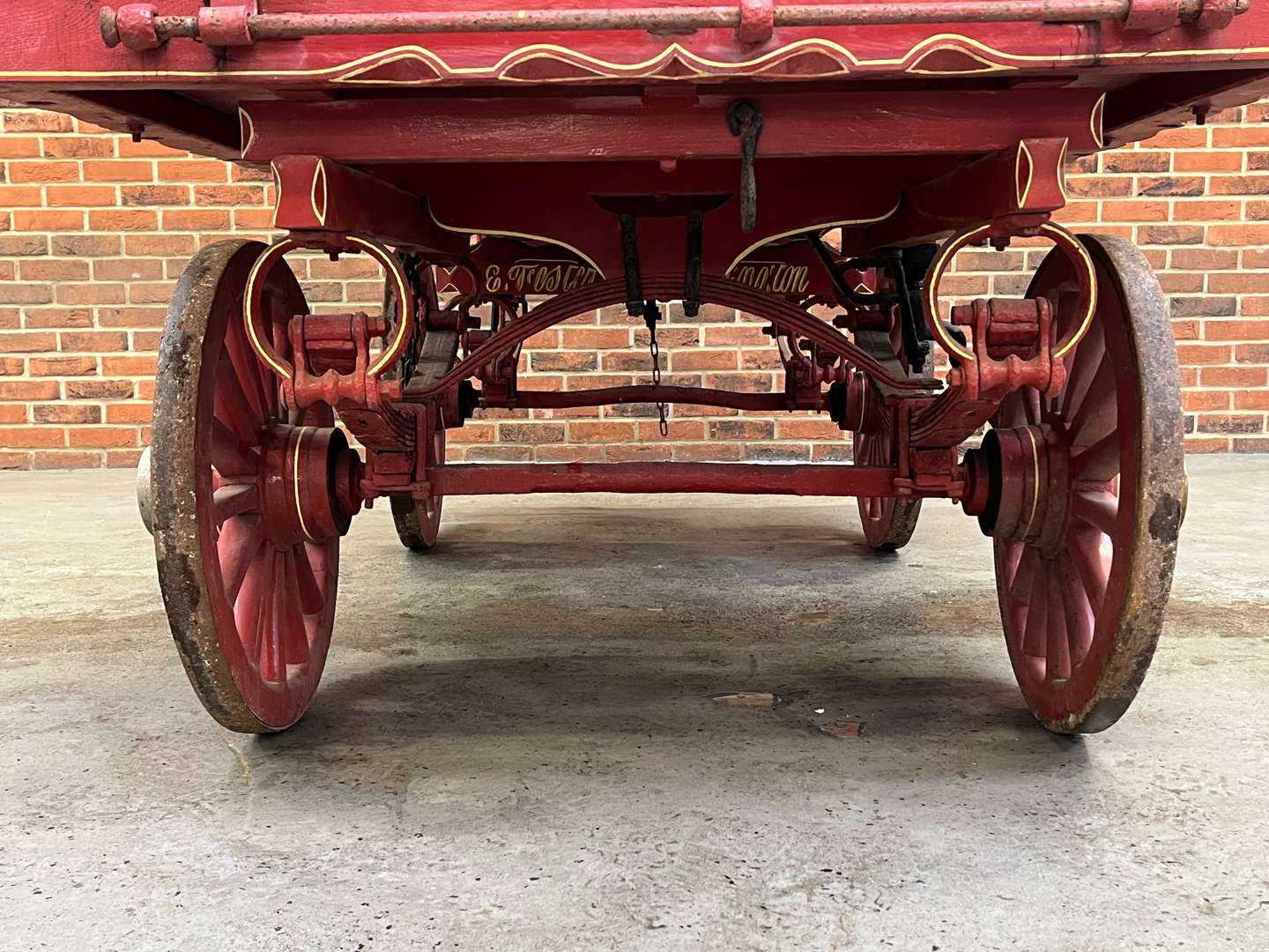 <p>Twin Axle Wooden Trade Horse Driven Cart</p>