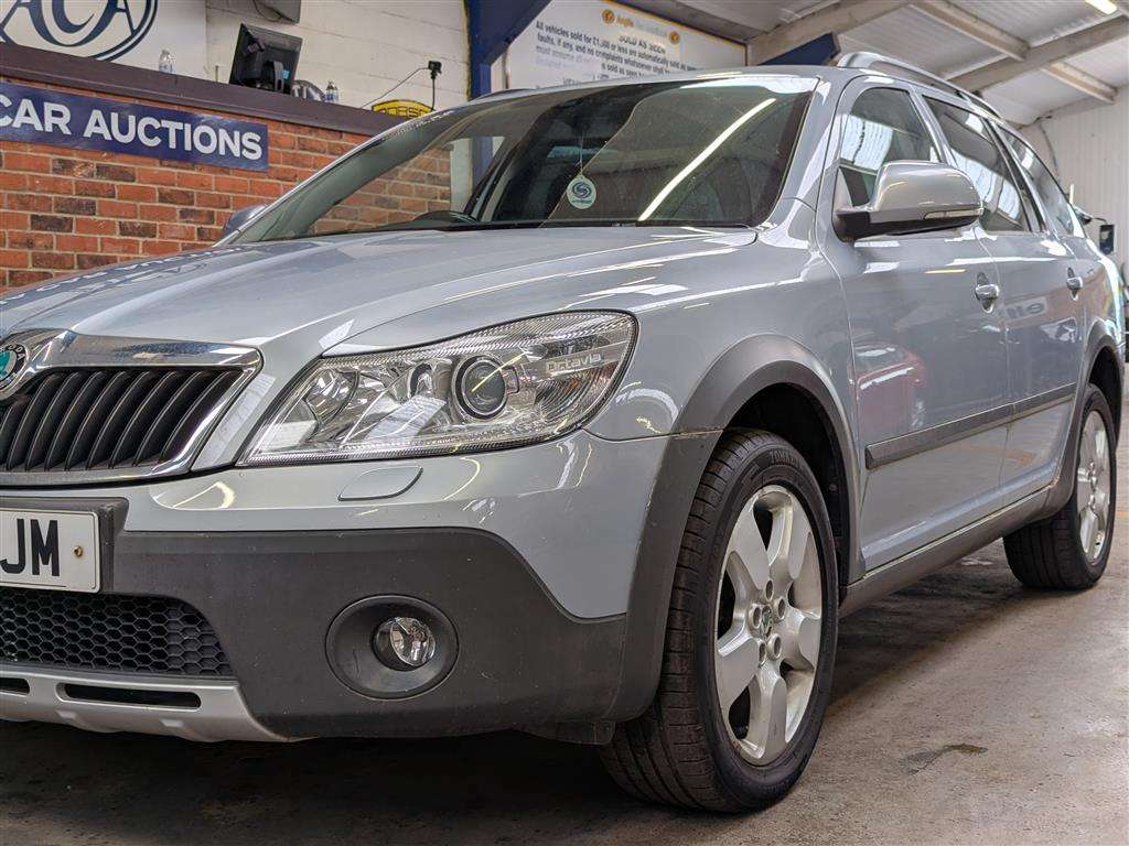 <p>2011 SKODA OCTAVIA SCOUT TDI CR S-A</p>