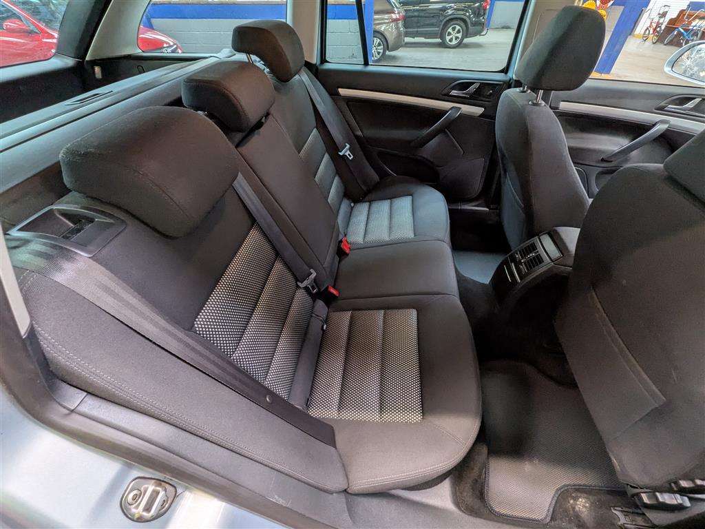 <p>2011 SKODA OCTAVIA SCOUT TDI CR S-A</p>